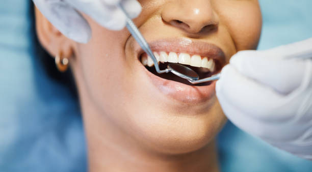 Best Urgent Tooth Repair  in Howards Grove, WI